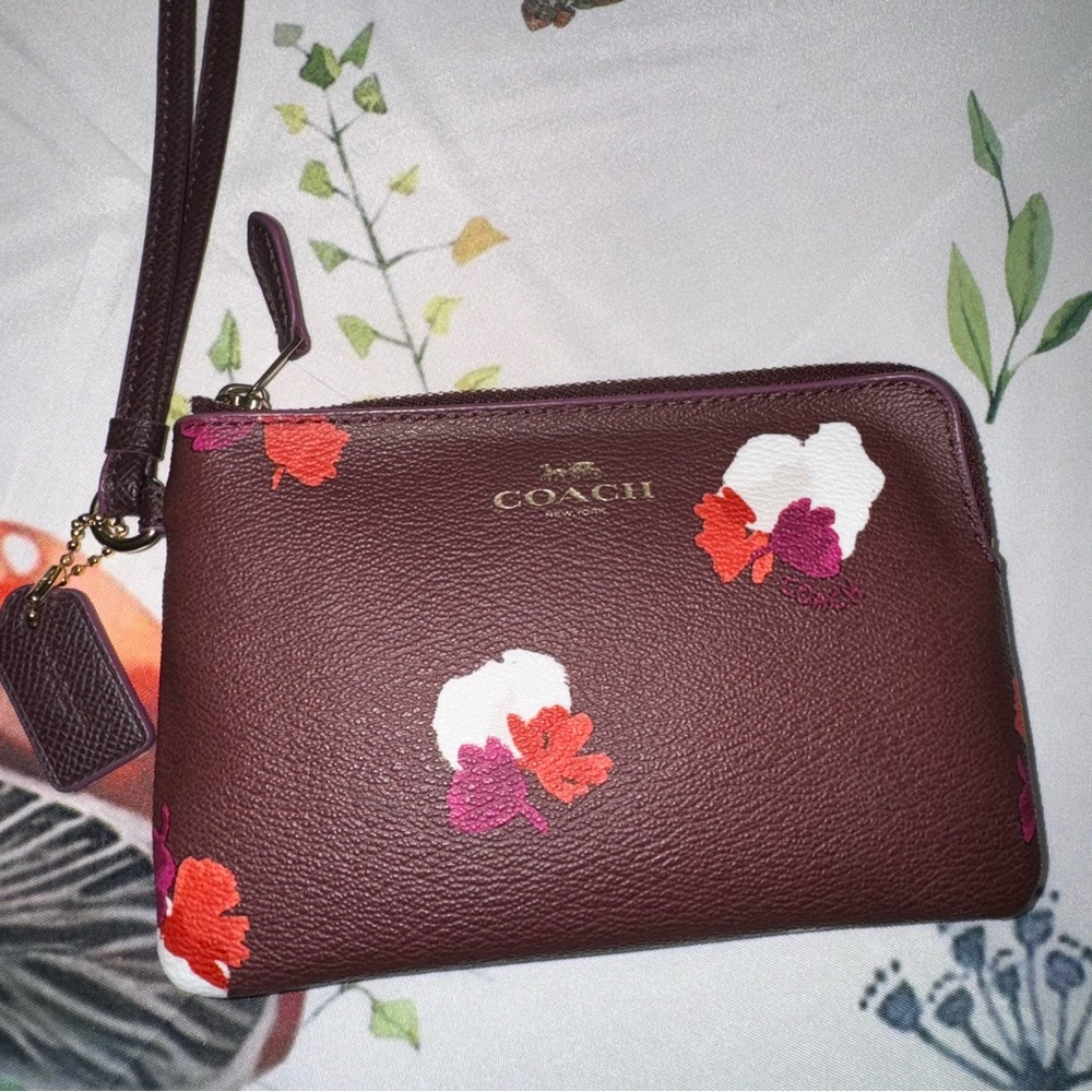 COACH VINTAGE BURGUNDY FLORAL ZIP Wristlet WALLET